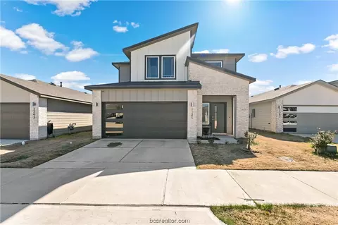 1245 Amistad, College Station, TX 77845