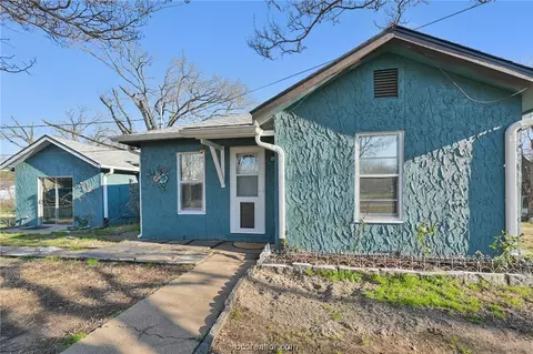 307 S Ennis St, Bryan, TX 77803