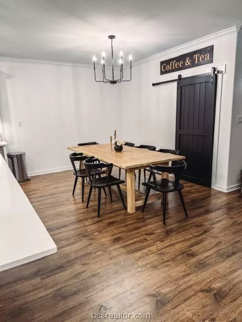 709 N Sharp St, Franklin, TX 77856 photo 5