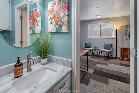 Bath - 3600 Sierra Dr, Bryan, TX 77802 photo 6 of 6