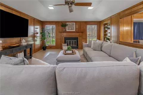 Living - 3600 Sierra Dr, Bryan, TX 77802 photo 3 of 6