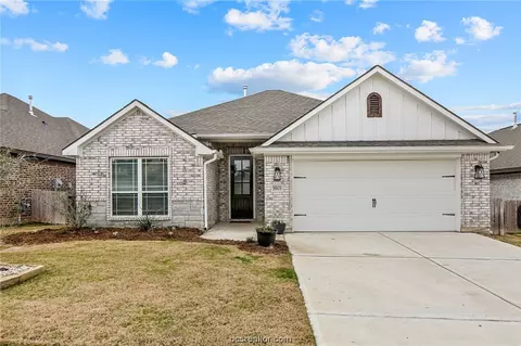 5903 Eldora Dr, College Station, TX 77845