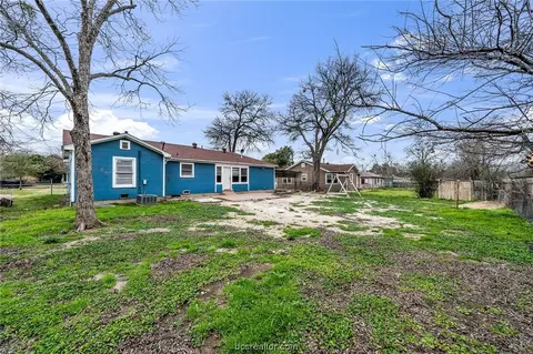 1412 E 28th St, Bryan, TX 77802 photo 11