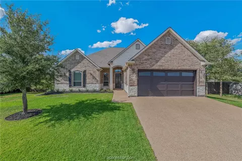 3300 Lewisburg Ct, Bryan, TX 77808