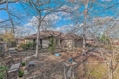 2912 Rayado Ct S, College Station, TX 77845