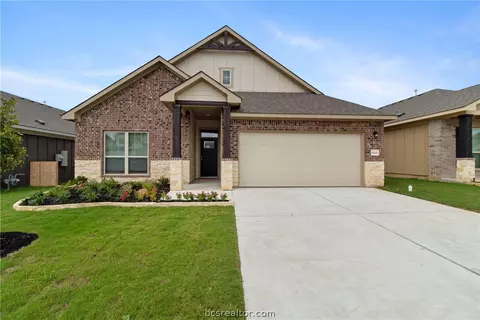 6220 Southern Cross Dr, College Station, TX 77845