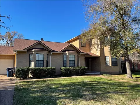 2802 Mescalero Ct, College Station, TX 77845