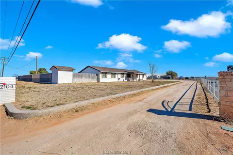 2104 Todd Dr, Midland, TX 79705