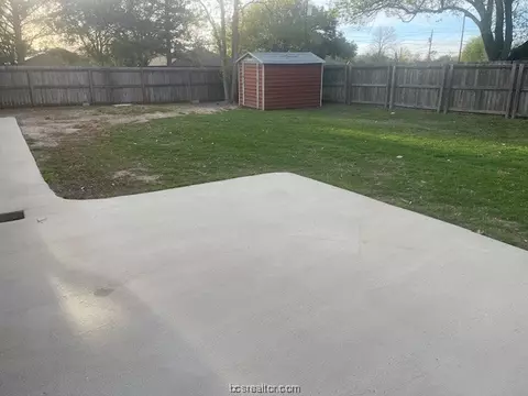 3901 Sierra Ct, Bryan, TX 77802 photo 8
