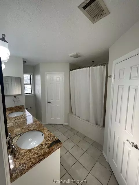 3901 Sierra Ct, Bryan, TX 77802 photo 6