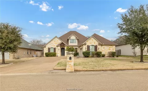 4411 Hearst Ct, College Station, TX 77845