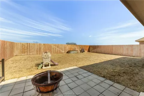 Exterior - 5248 Montague, Bryan, TX 77807 photo 2 of 4