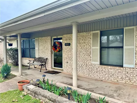 307 Marion St, Jewett, TX 75846