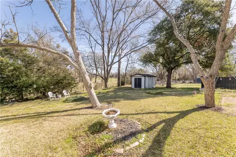 Exterior - 1925 Wayside Dr, Bryan, TX 77802 photo 7 of 8