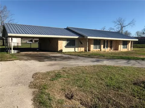 617 N Commerce, Marquez, TX 77865