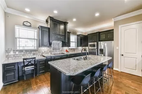 506 Jefferson St, Bryan, TX 77801