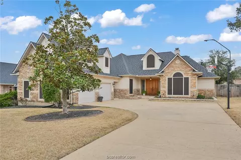 2102 Rockcliffe Loop, College Station, TX 77845