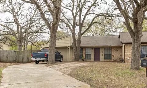 602 San Saba Ct, College Station, TX 77845