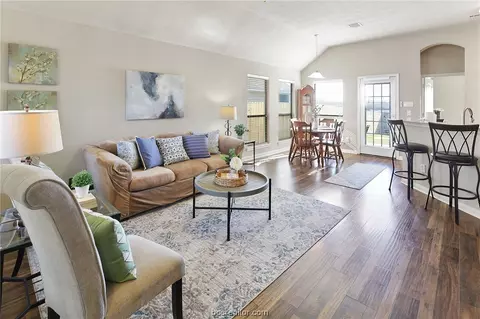 2736 Silver Oak Dr, College Station, TX 77845