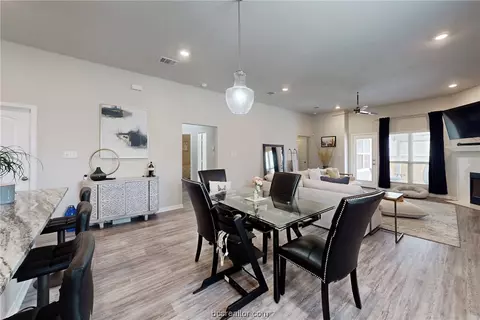 2703 Sentry Ct, Bryan, TX 77803 photo 8