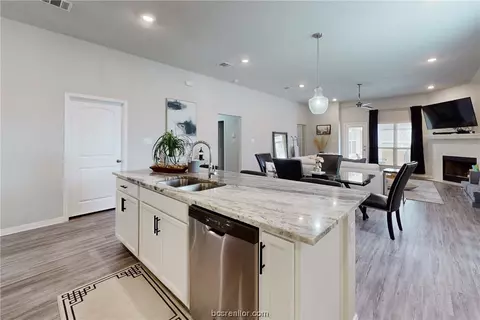 2703 Sentry Ct, Bryan, TX 77803 photo 5