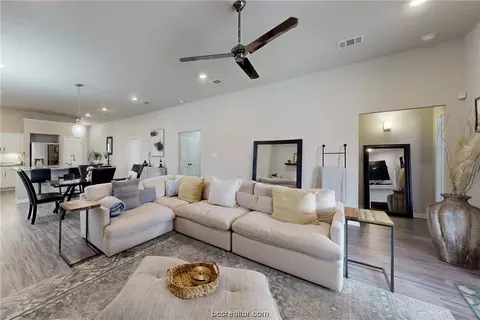 2703 Sentry Ct, Bryan, TX 77803 photo 9
