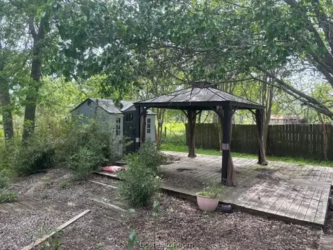 1010 E Hanna St, Calvert, TX 77837 photo 12