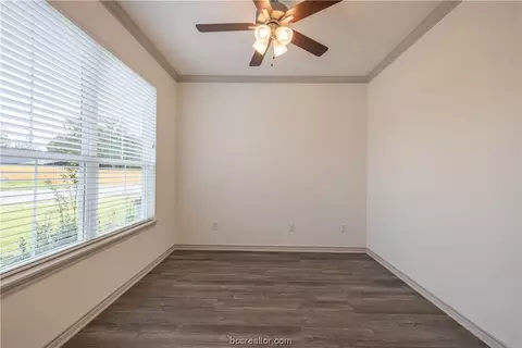 3504 Dill St, Bryan, TX 77803 photo 2