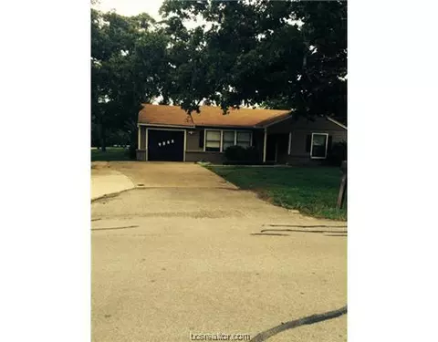 4203 Milam St, Bryan, TX 77801 photo 2