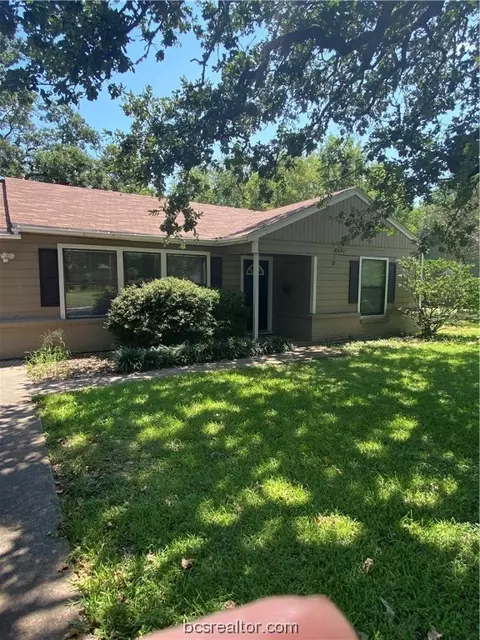4203 Milam St, Bryan, TX 77801