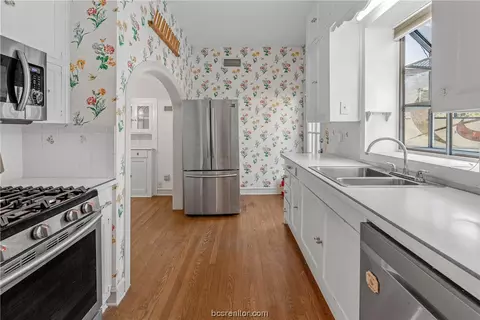 Other - 700 E 32nd St, Bryan, TX 77803 photo 5 of 11