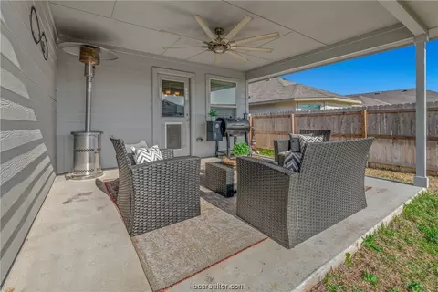 Exterior - 1947 Cartwright St, Bryan, TX 77807 photo 5 of 8