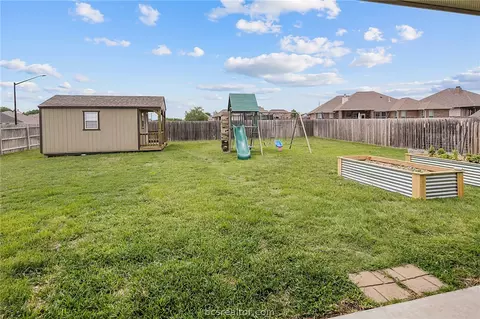 3001 Embers Loop, Bryan, TX 77808 photo 35