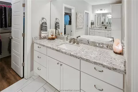 3001 Embers Loop, Bryan, TX 77808 photo 18