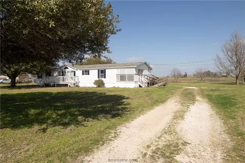 3146 Starlight Dr, Bryan, TX 77808 photo 3