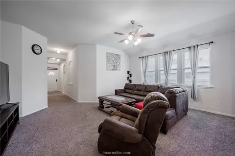 Living - 25252 Killarney St, Hempstead, TX 77445 photo 1 of 3