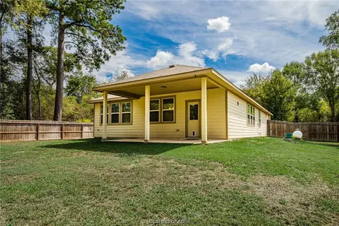 Exterior - 25252 Killarney St, Hempstead, TX 77445 photo 7 of 11