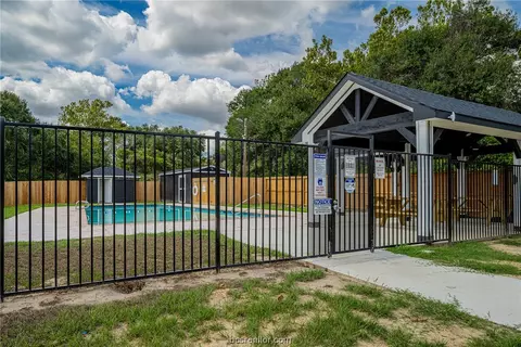 Exterior - 25252 Killarney St, Hempstead, TX 77445 photo 9 of 11