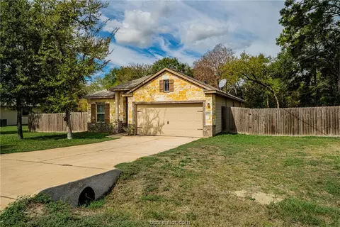 Exterior - 25252 Killarney St, Hempstead, TX 77445 photo 4 of 11