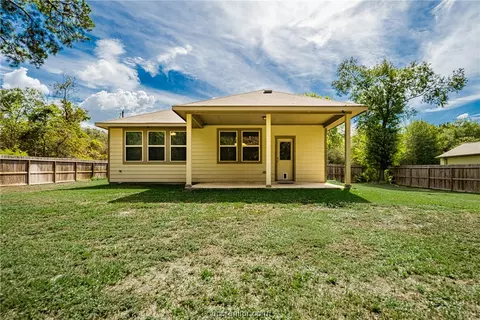 Exterior - 25252 Killarney St, Hempstead, TX 77445 photo 6 of 11