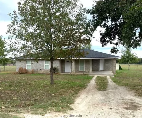 978 Holly Cemetery Rd, Franklin, TX 77856