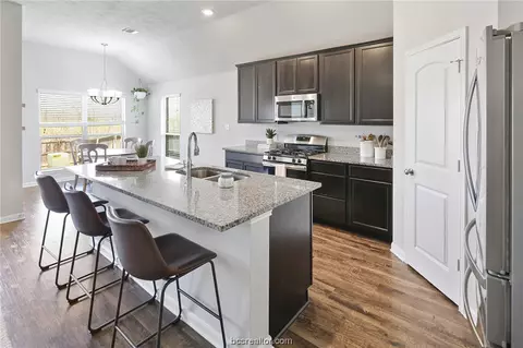4049 Dunlap, College Station, TX 77845
