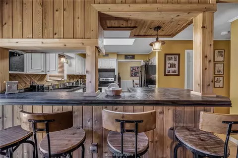 Kitchen - 2505 Memorial Dr, Bryan, TX 77802 photo 1 of 5