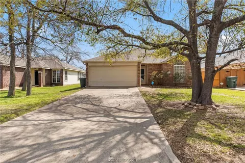 3312 Augusta Dr, Bryan, TX 77803