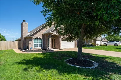 3903 Faimes Ct, College Station, TX 77845
