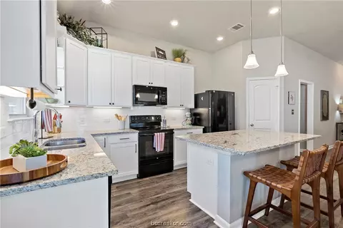 Kitchen - 2113 Stubbs Dr, Bryan, TX 77807 photo 1 of 6