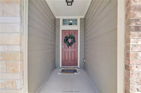 Exterior - 2113 Stubbs Dr, Bryan, TX 77807 photo 3 of 6