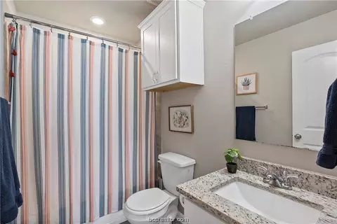 Bath - 2113 Stubbs Dr, Bryan, TX 77807 photo 1 of 3