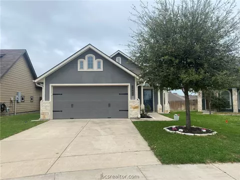 Exterior - 1052 Venice Dr, Bryan, TX 77808 photo 2 of 15