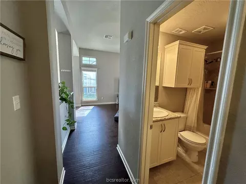 Entry Way - 1052 Venice Dr, Bryan, TX 77808 photo 1 of 1
